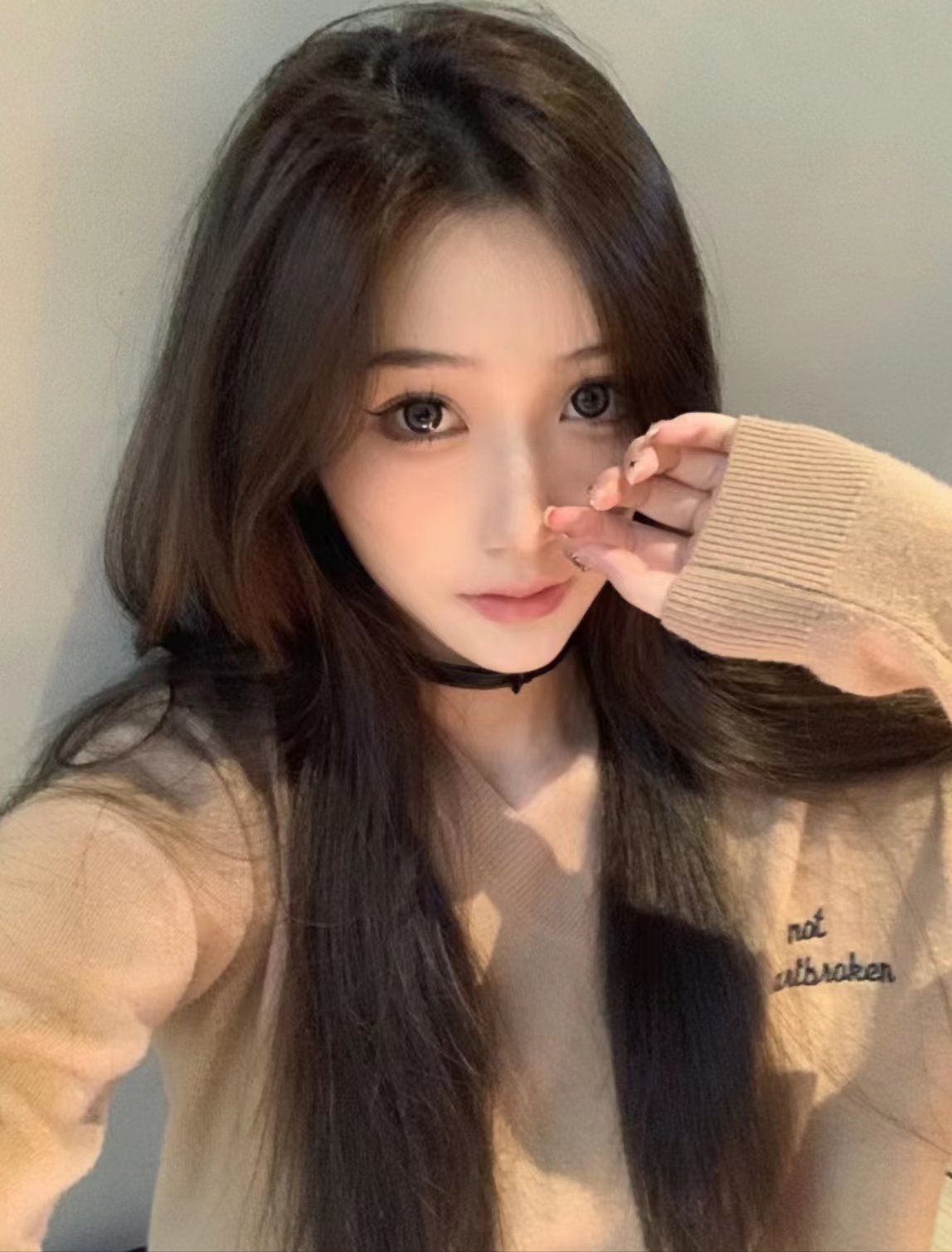 妹子很不错年轻胸大