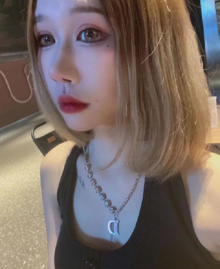 左家塘年轻嫩妹小茹