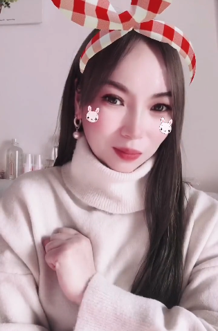 大方热情的半兼职妹子