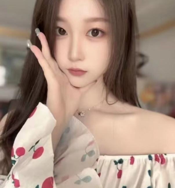 签收你的粉嫩小女友悠悠