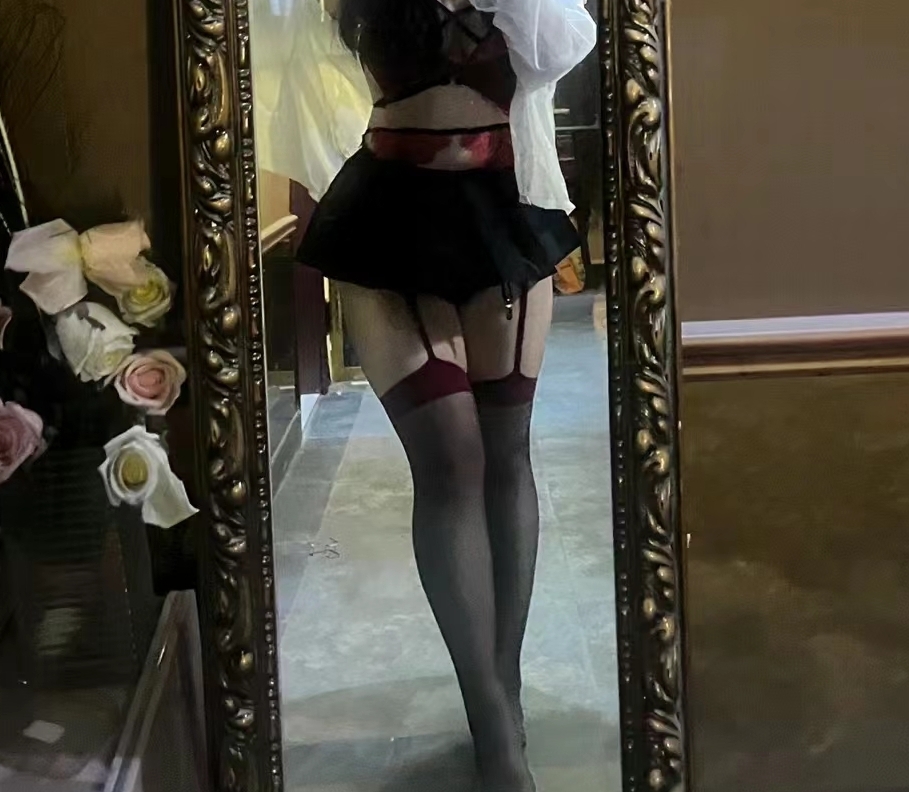 微胖天花板妹子