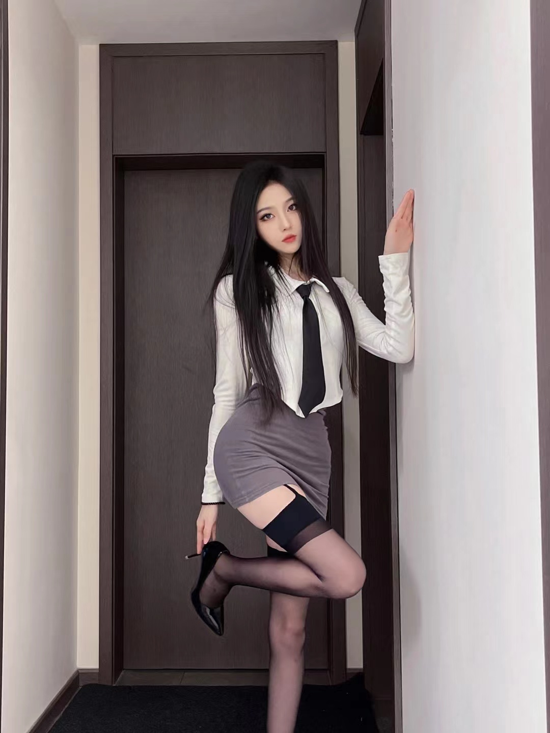 朝阳区刚下水的粉嫩新茶