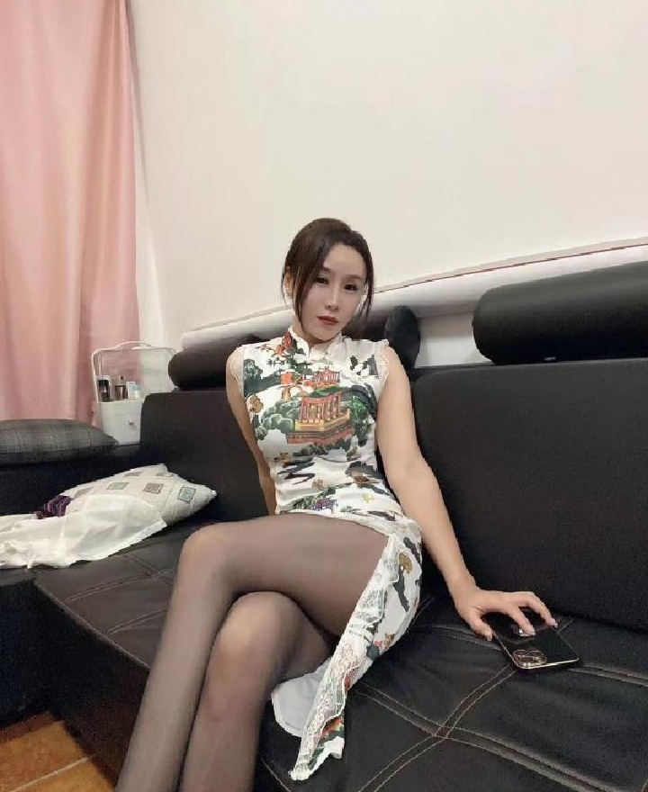 福田高跟黑丝妩媚御姐