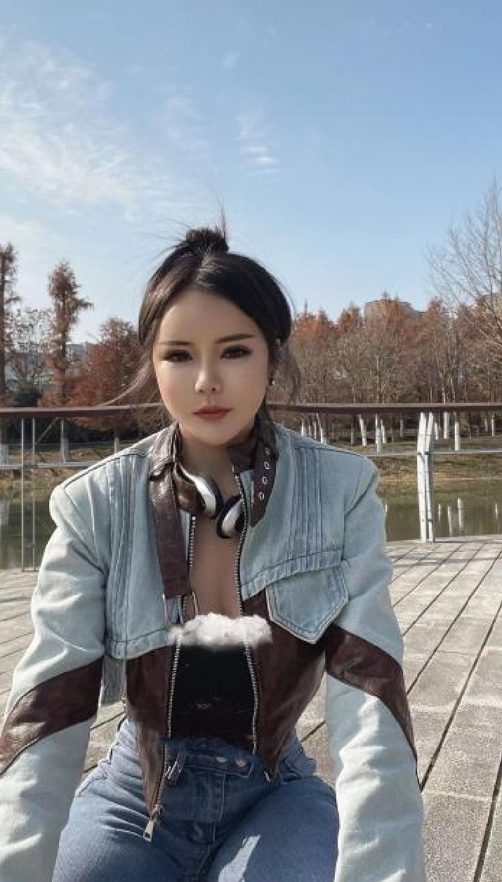 芜湖狂野情趣装猫姐