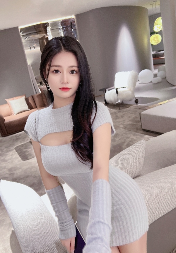 闵行白嫩圆润的柚子