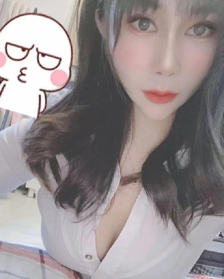 万虹路大夹子御姐