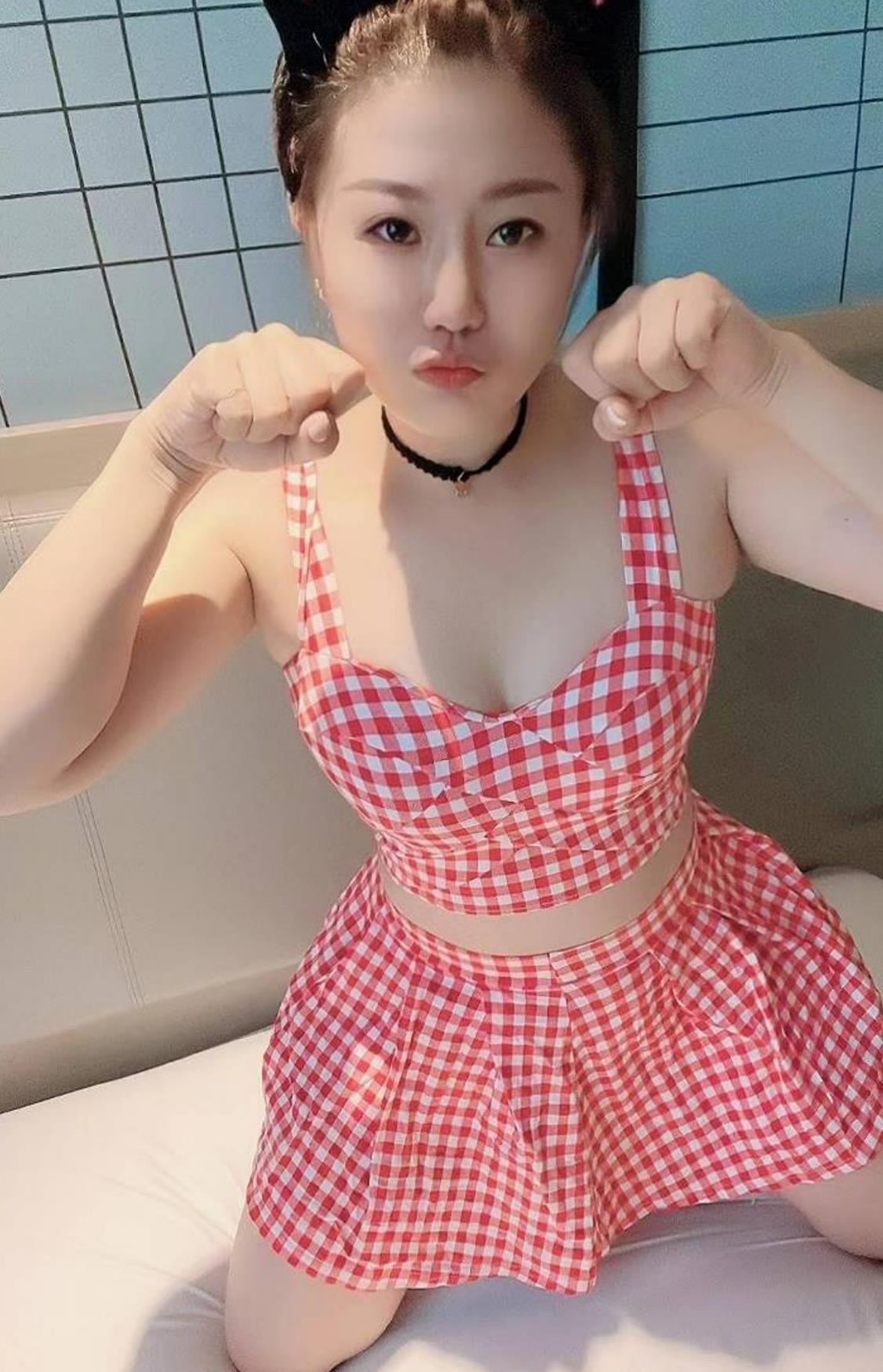 广州海珠丰满小少妇