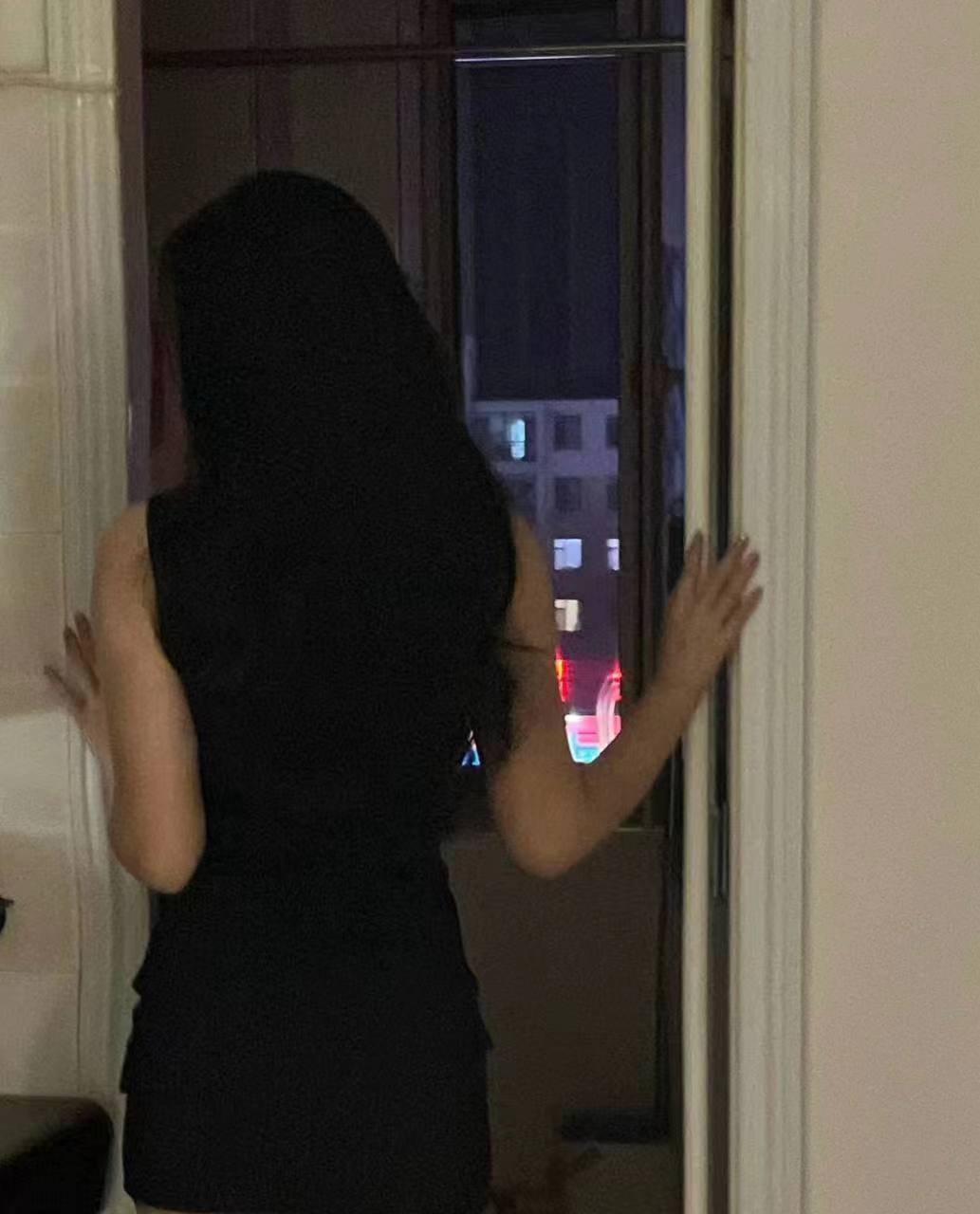 身材颜值很不错的妹妹