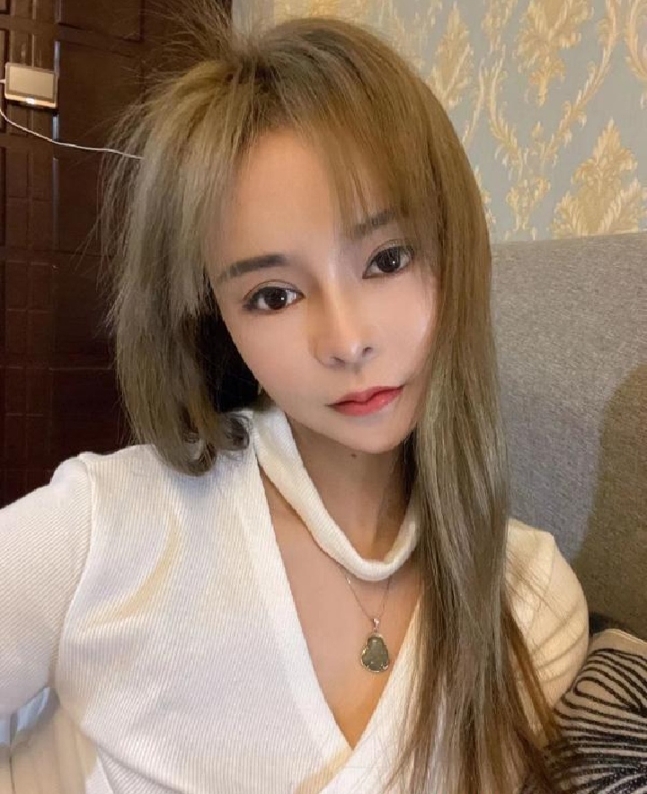 驷马桥娇小温柔妹子