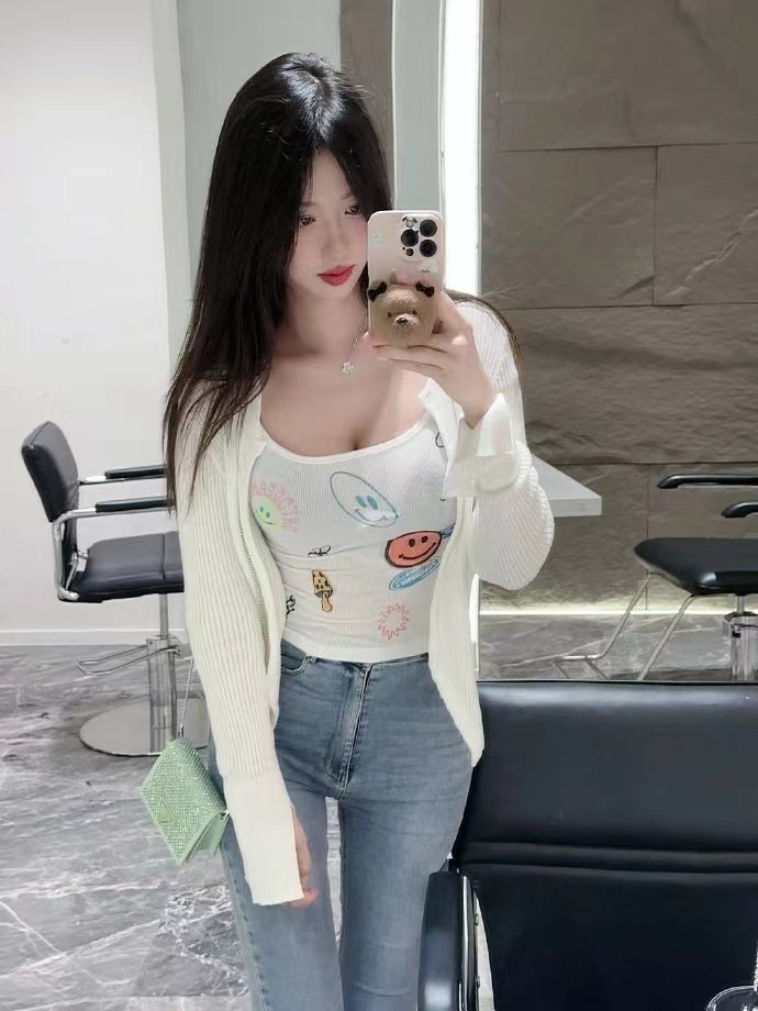 南山长腿美女菲菲