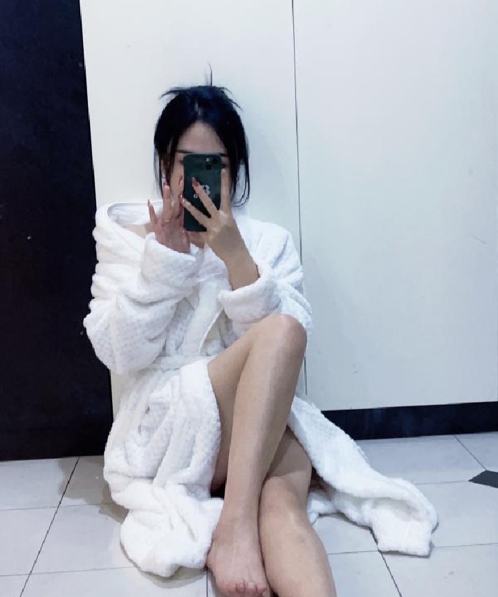 土家族甜美圆润小美妞