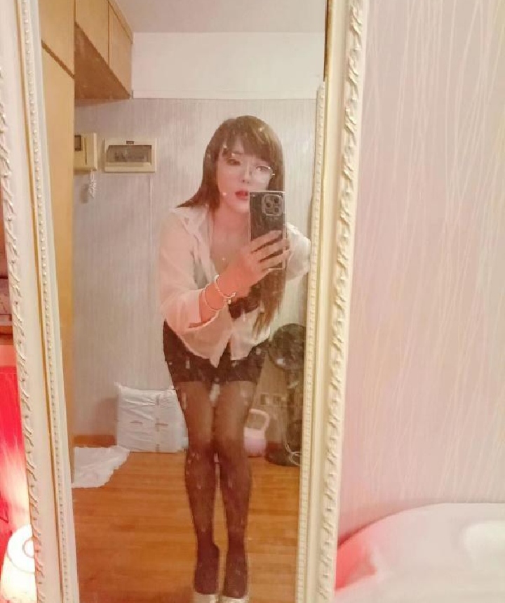 罗湖眼镜少妇磨棒宝儿