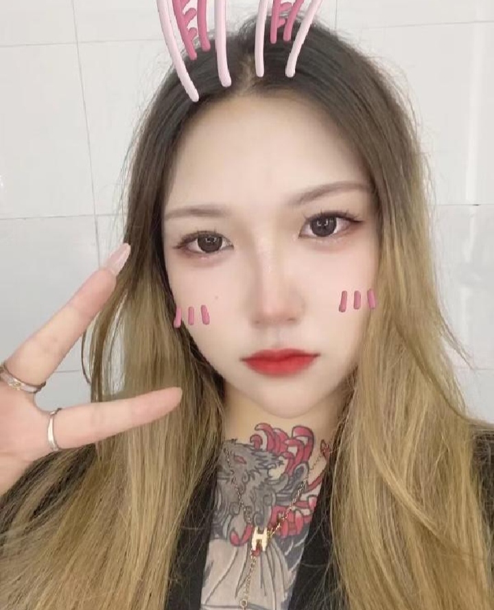 瑶海区性感花胸kk