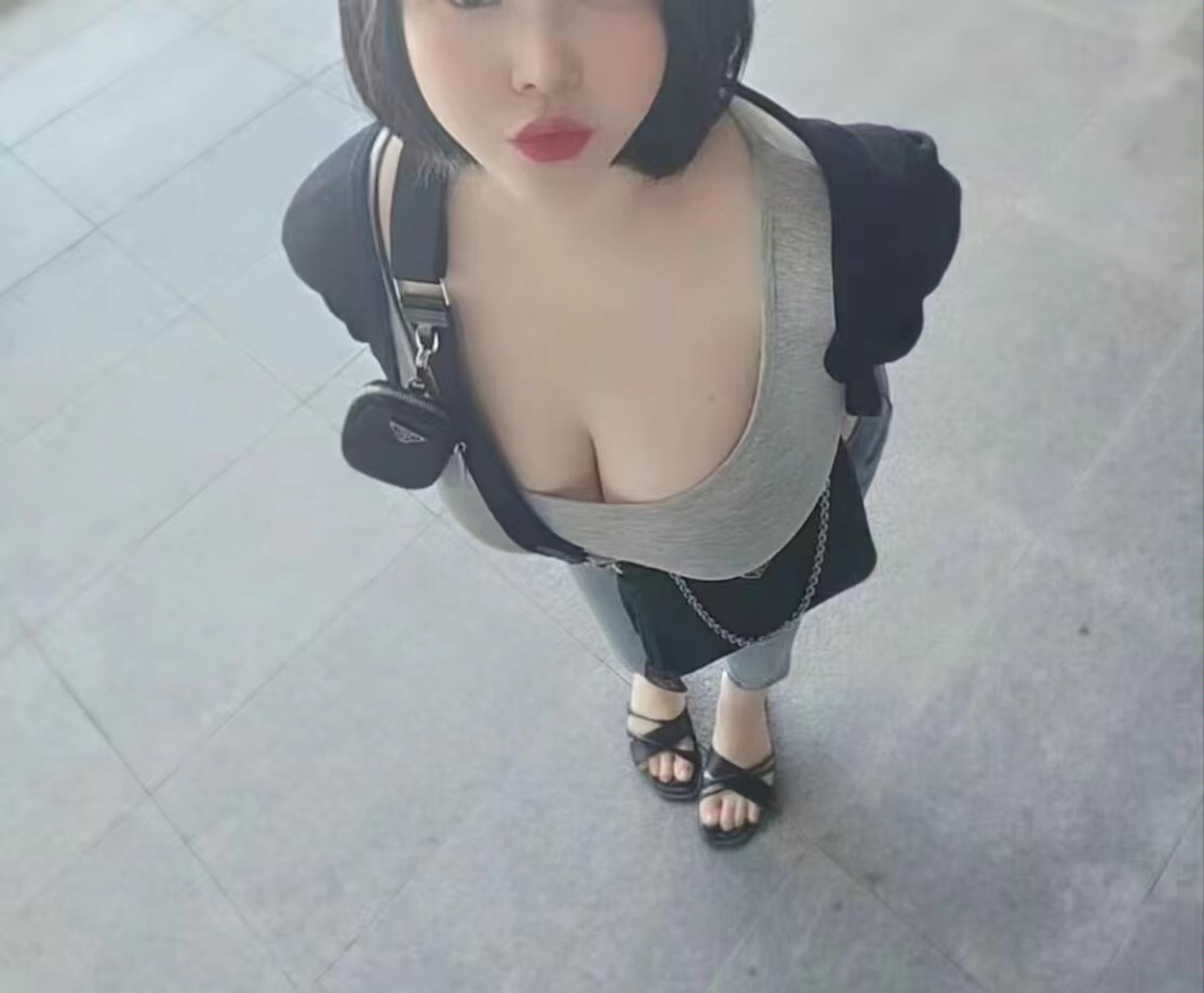 浦东区大奶嫩妹