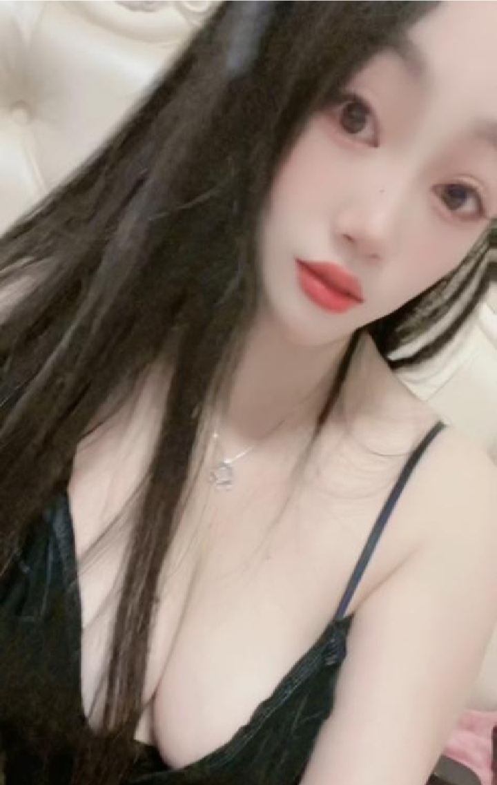 丰润情趣小少妇