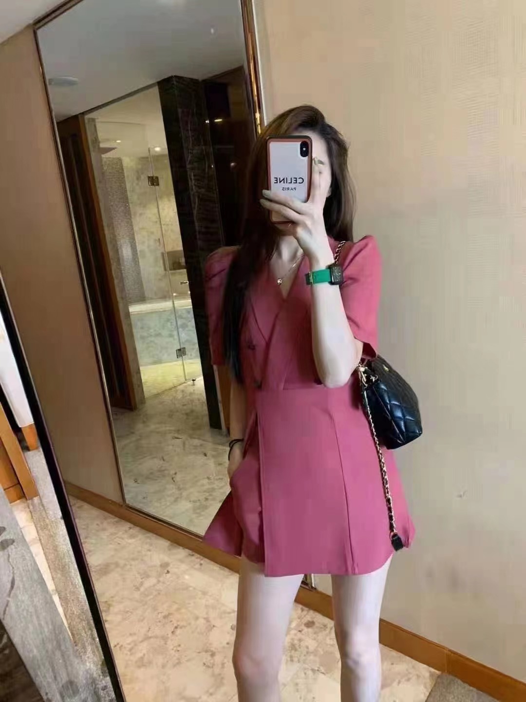 很有气质的小姐姐