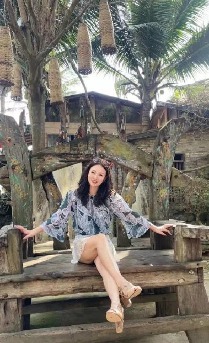 城阳高挑玲珑美少妇