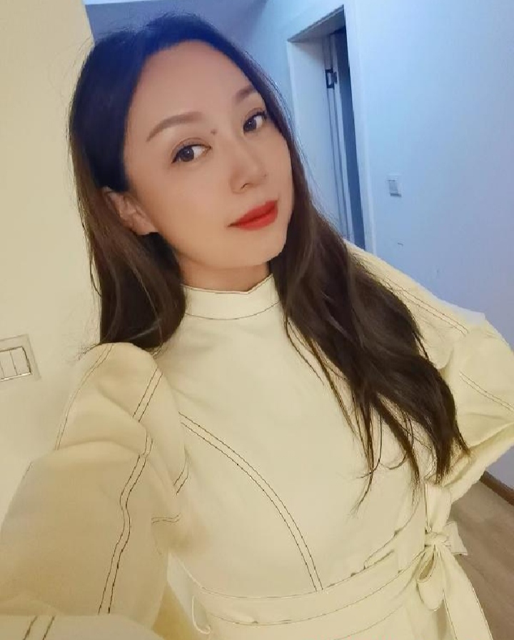 新迎丰满气质少妇