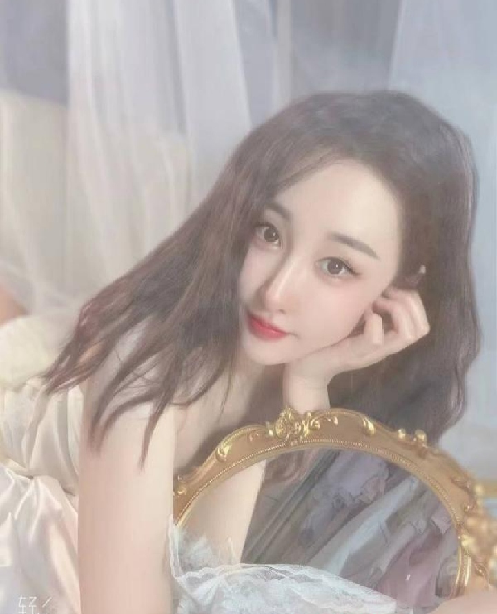 纯欲妹子诱惑西西