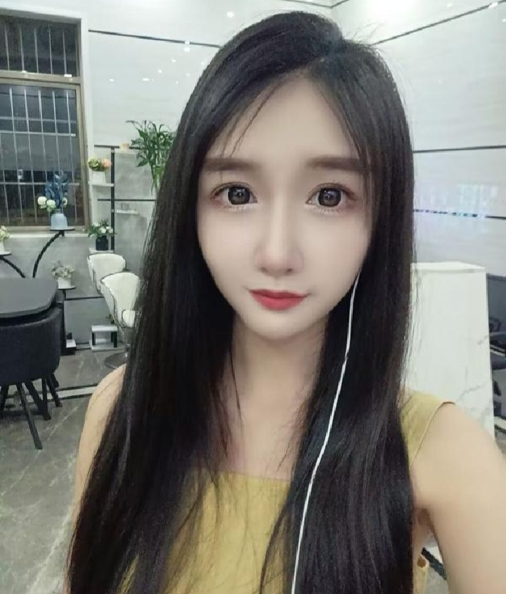 华强北清新甜美小嫩妞