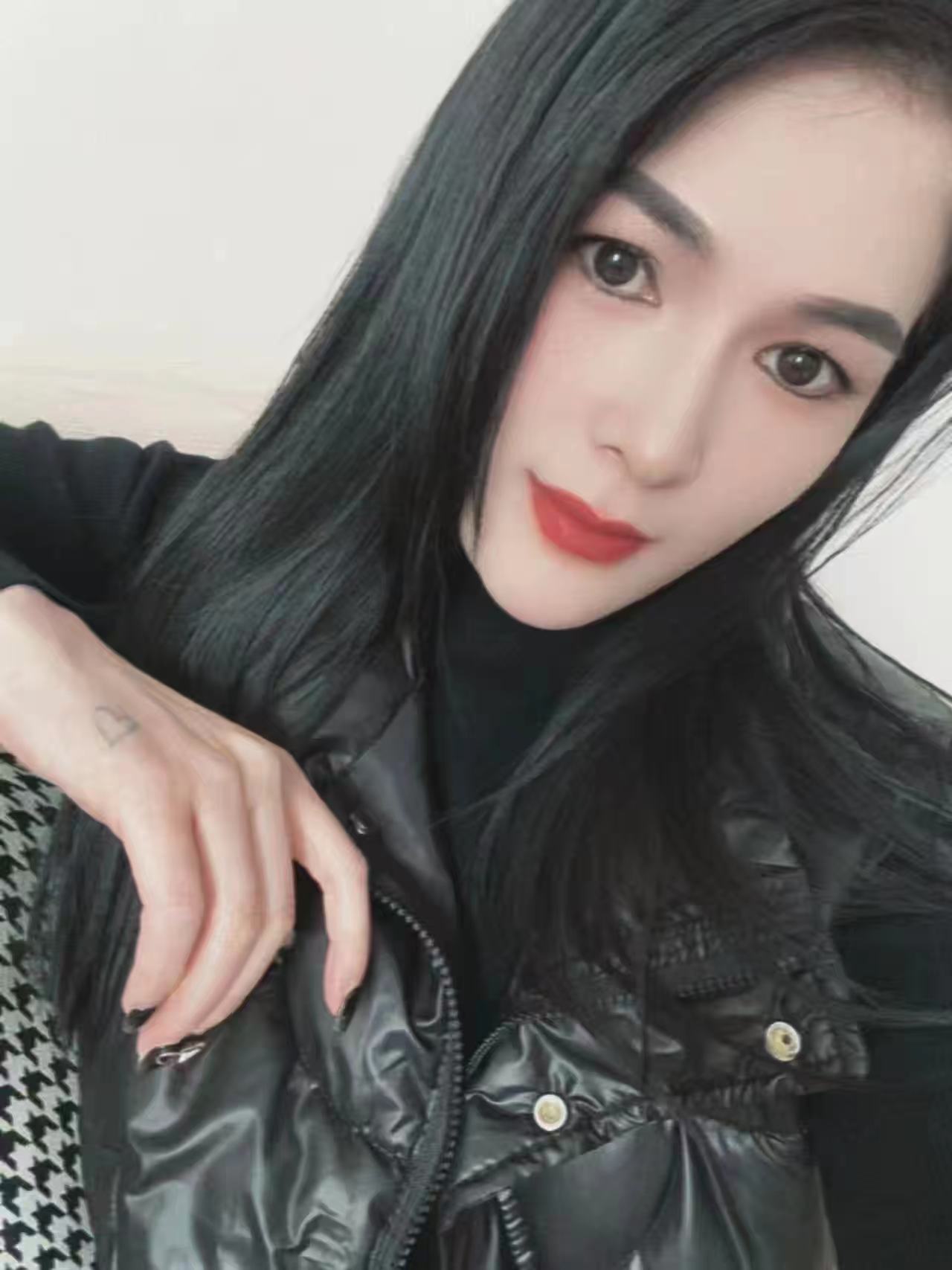 还是很不错的一个妹子