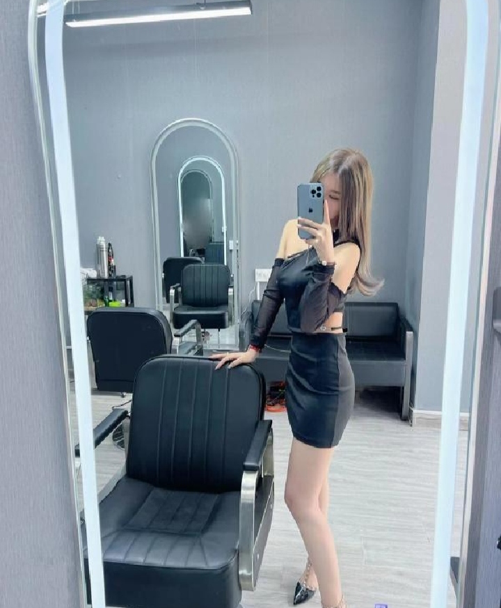 铁西黑丝大长腿贝贝