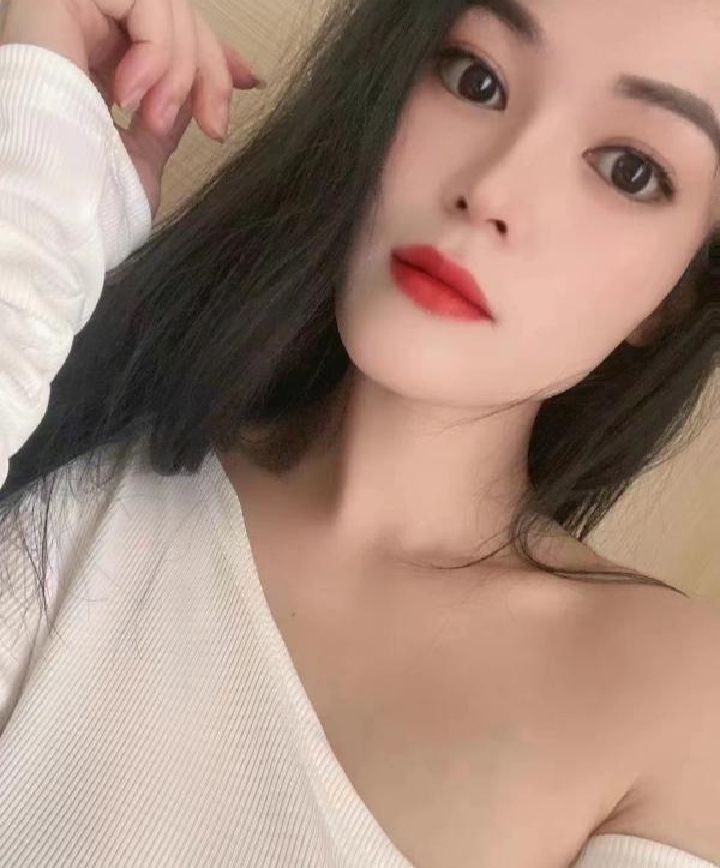 昆明黑丝制服妹子樱桃