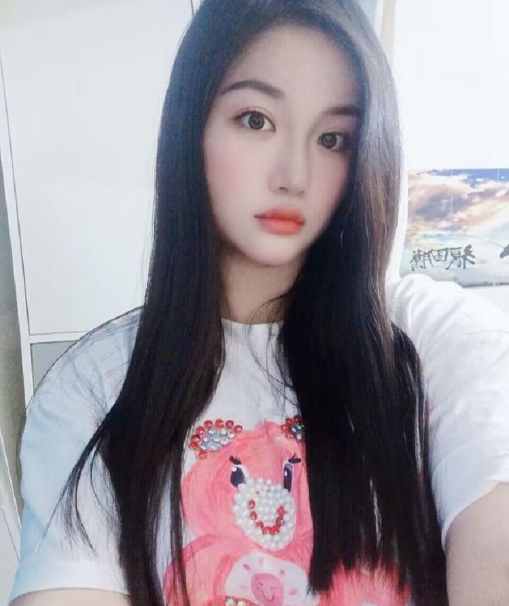 大冲服务系丰满小甜甜