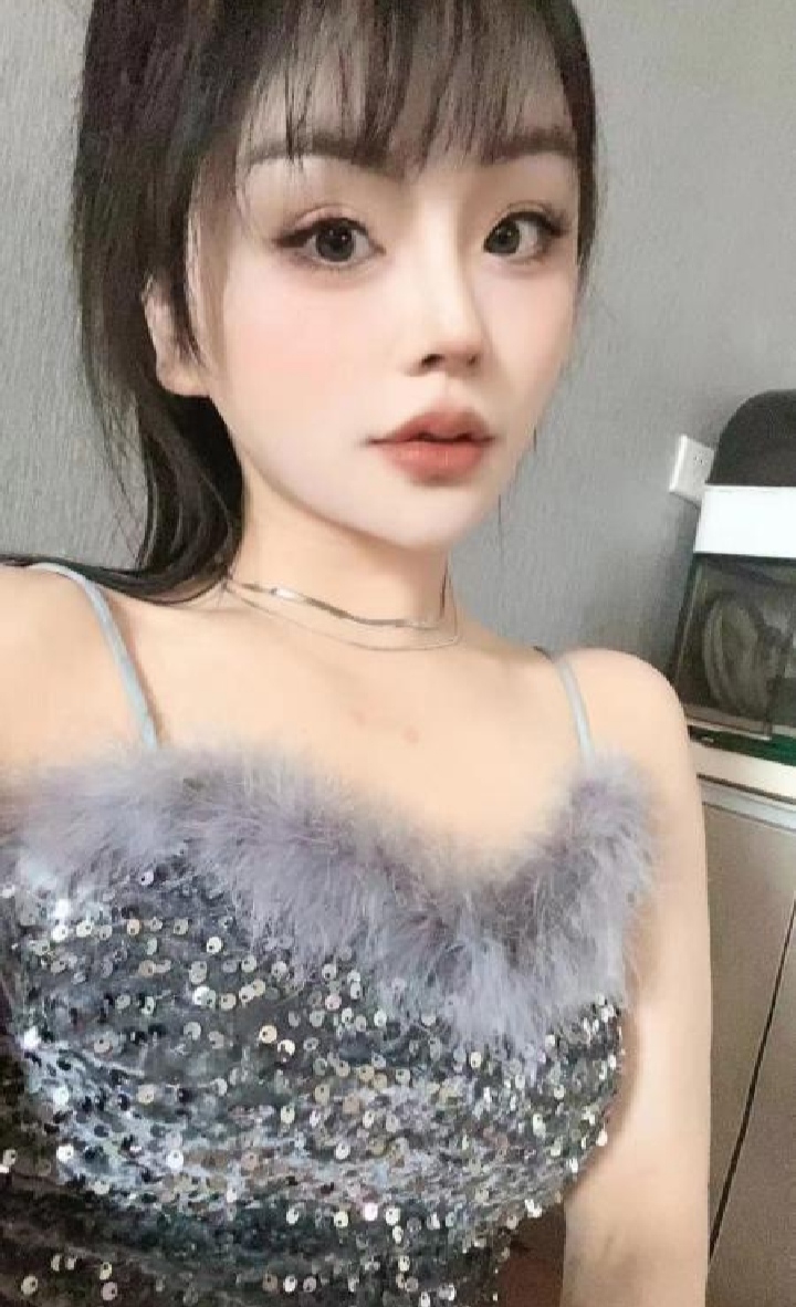 东湖小女友菲儿