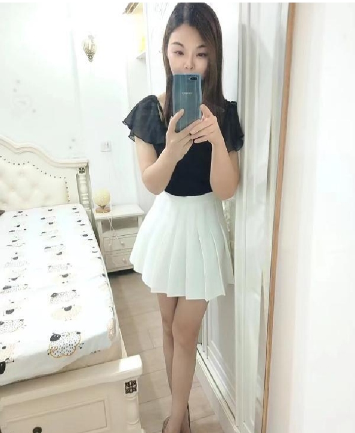 宝安肉感御姐佩佩