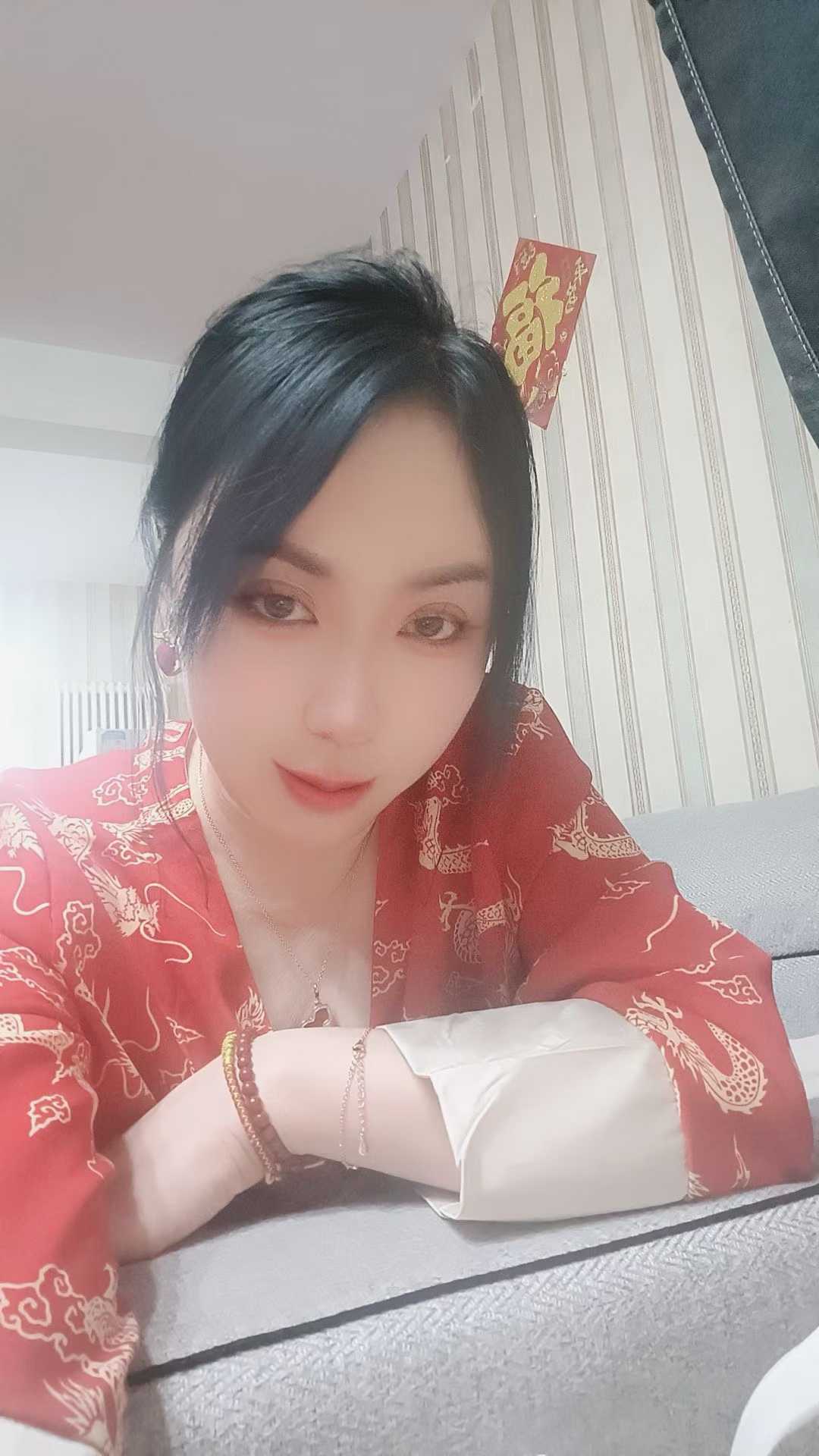 少妇姐姐 家庭式按摩