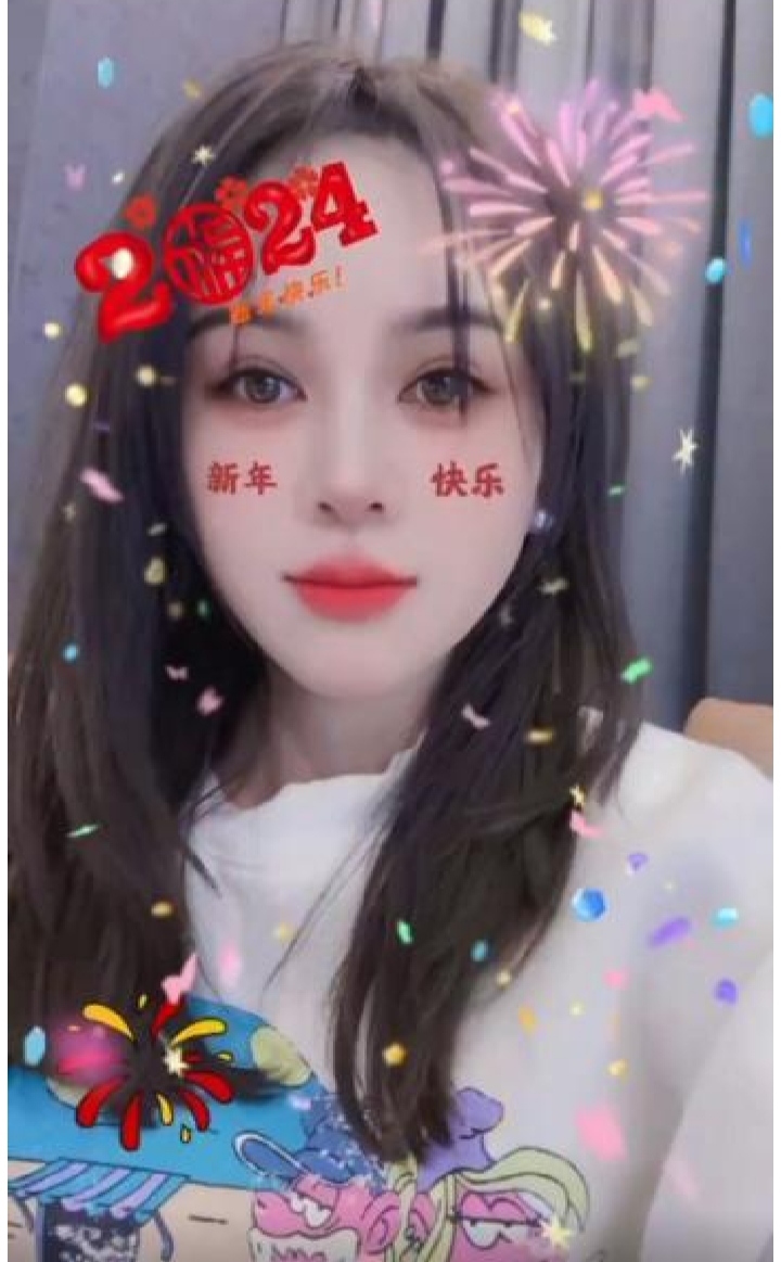 南山高颜值川妹子新新