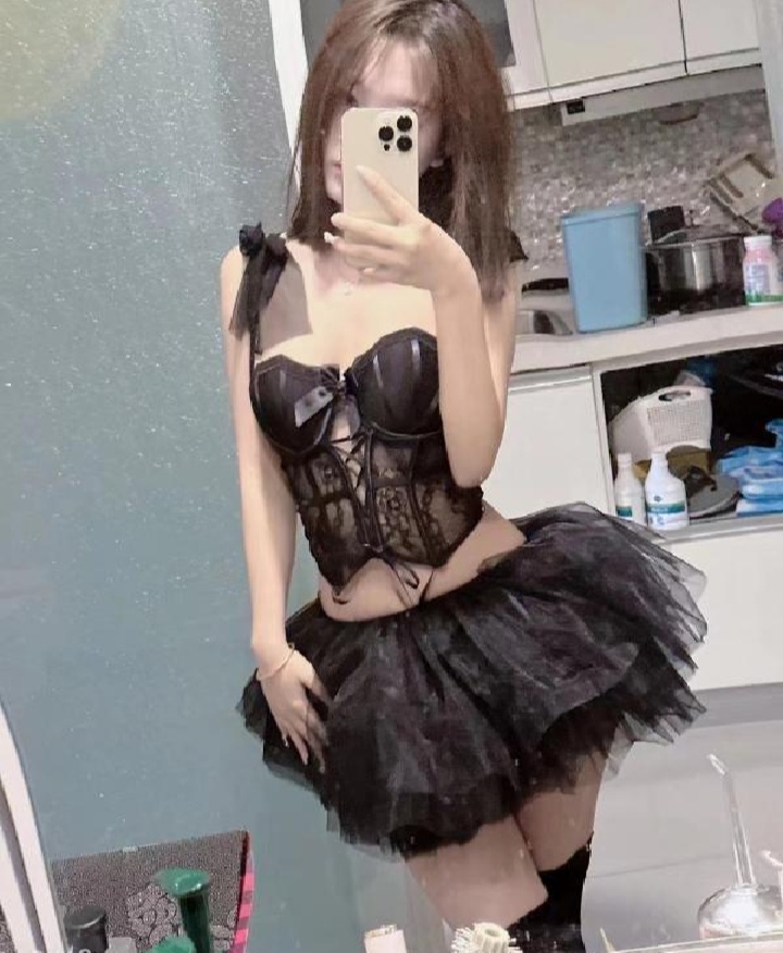 姑苏粉嫩奈子小学妹