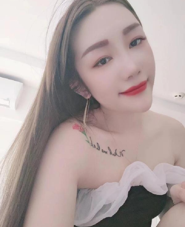 河东新人小歪妹