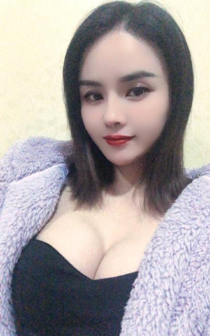 蜀山大胸风情少妇