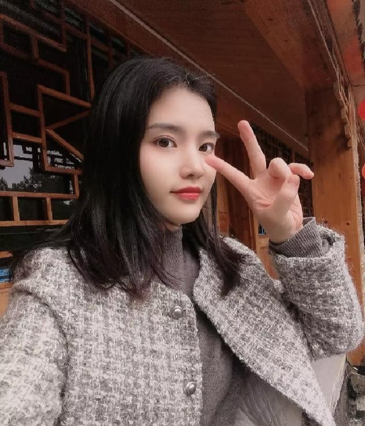 闵行嫩嫩的双飞雅雅