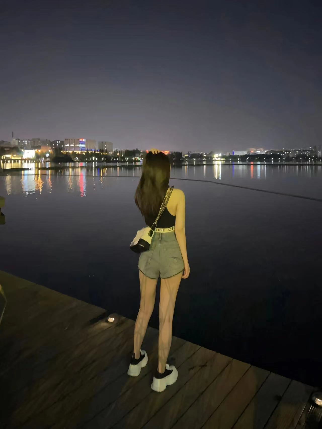 碑林区白嫩小美女甜甜