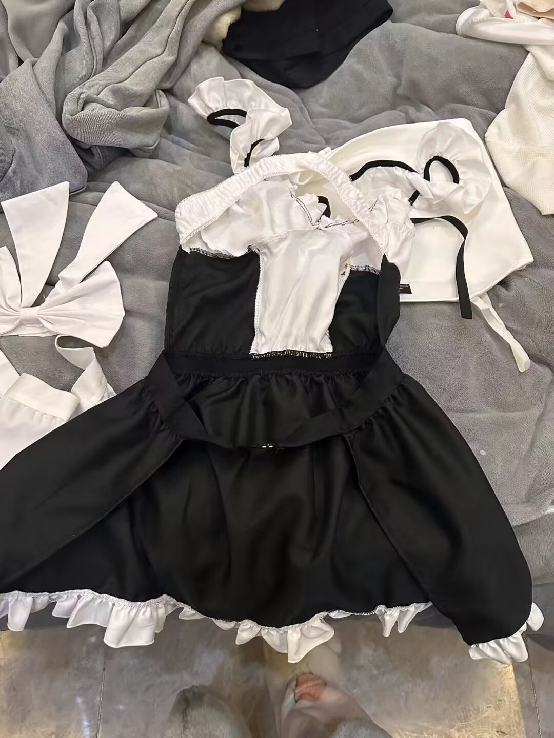 女仆装妹子
