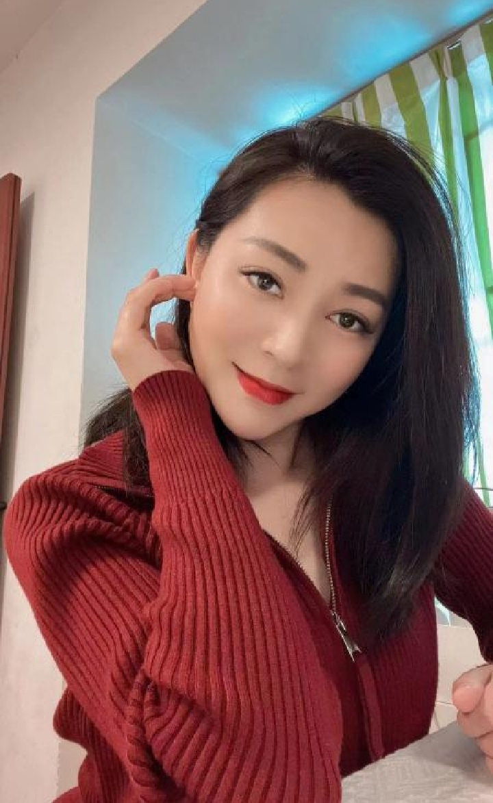 宝安长腿乐儿老师