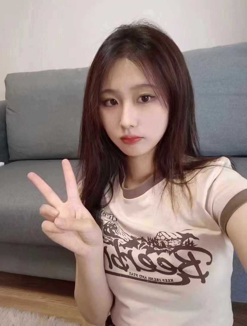 服务好的年轻小妹