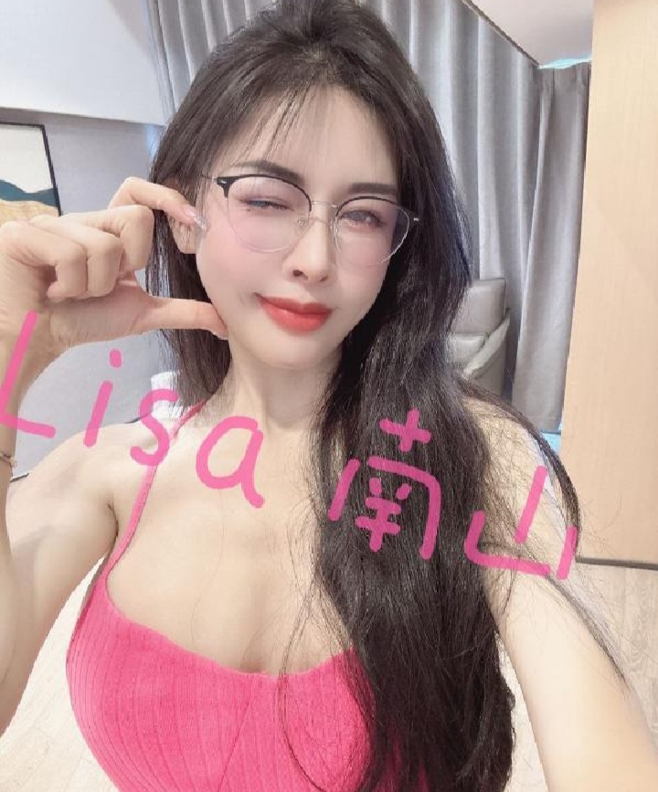 诱人勾魂迷人的小姐姐