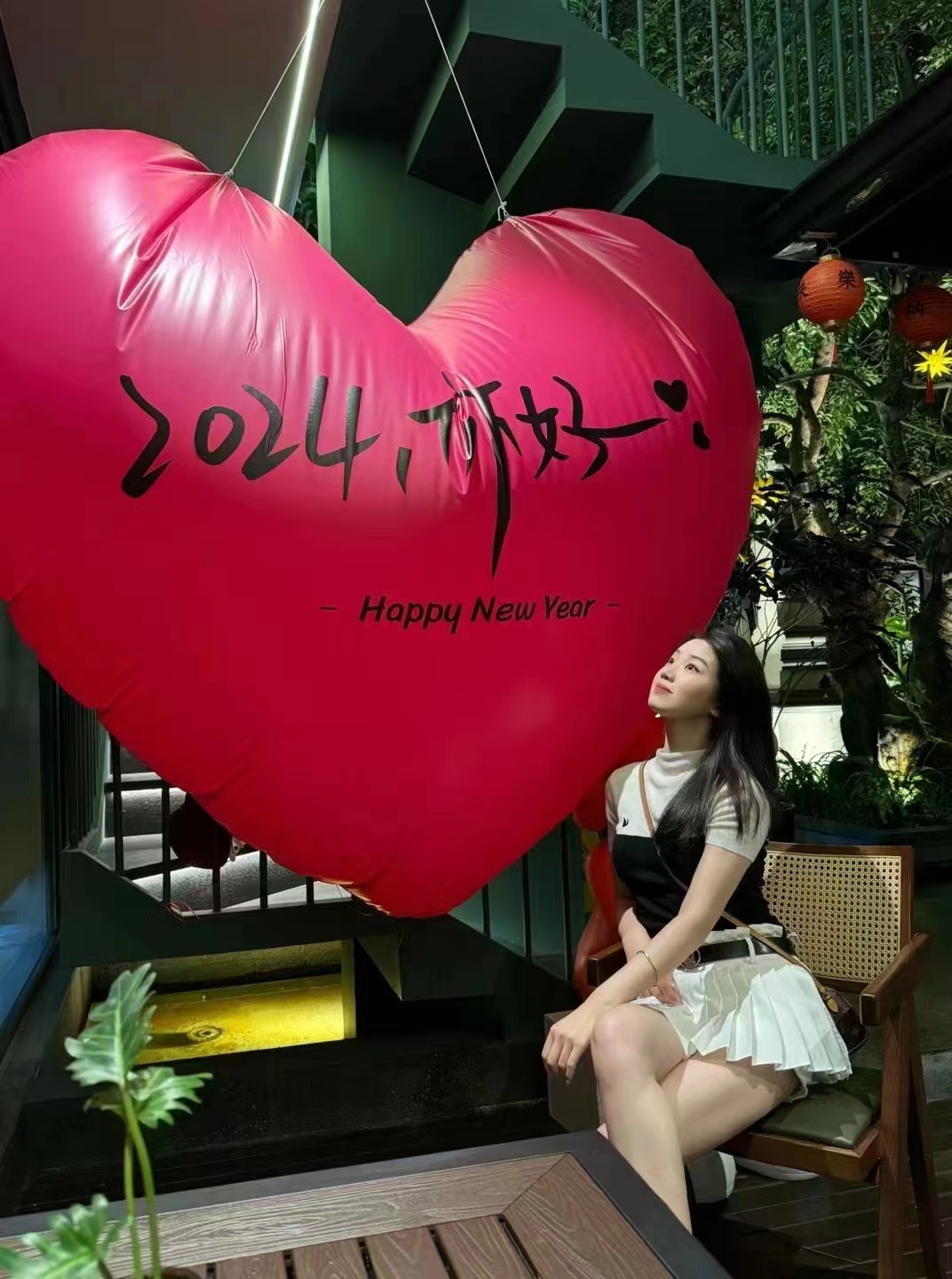 北京粉嫩小甜妹