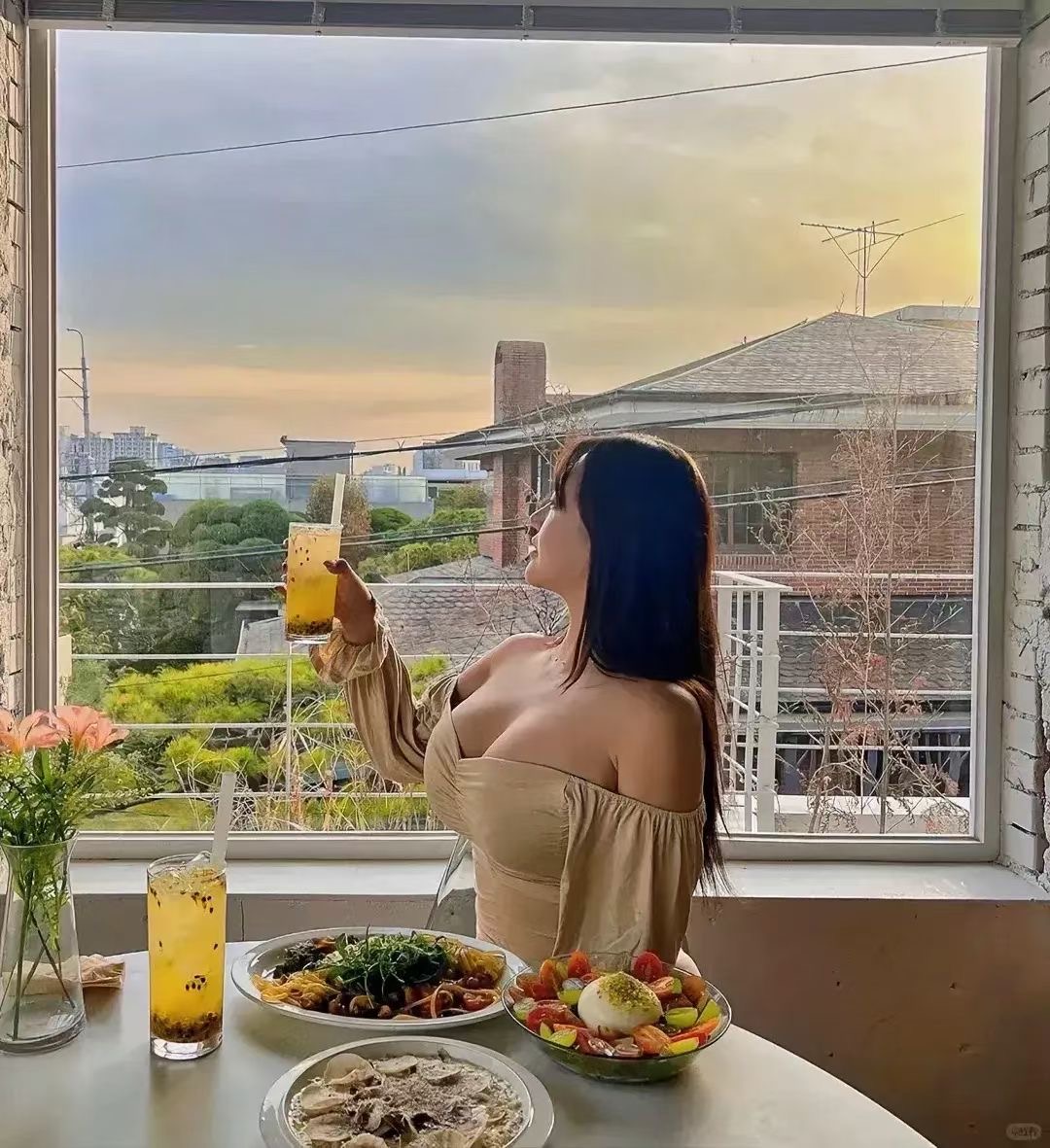 19岁，e罩杯，卡戴珊身材