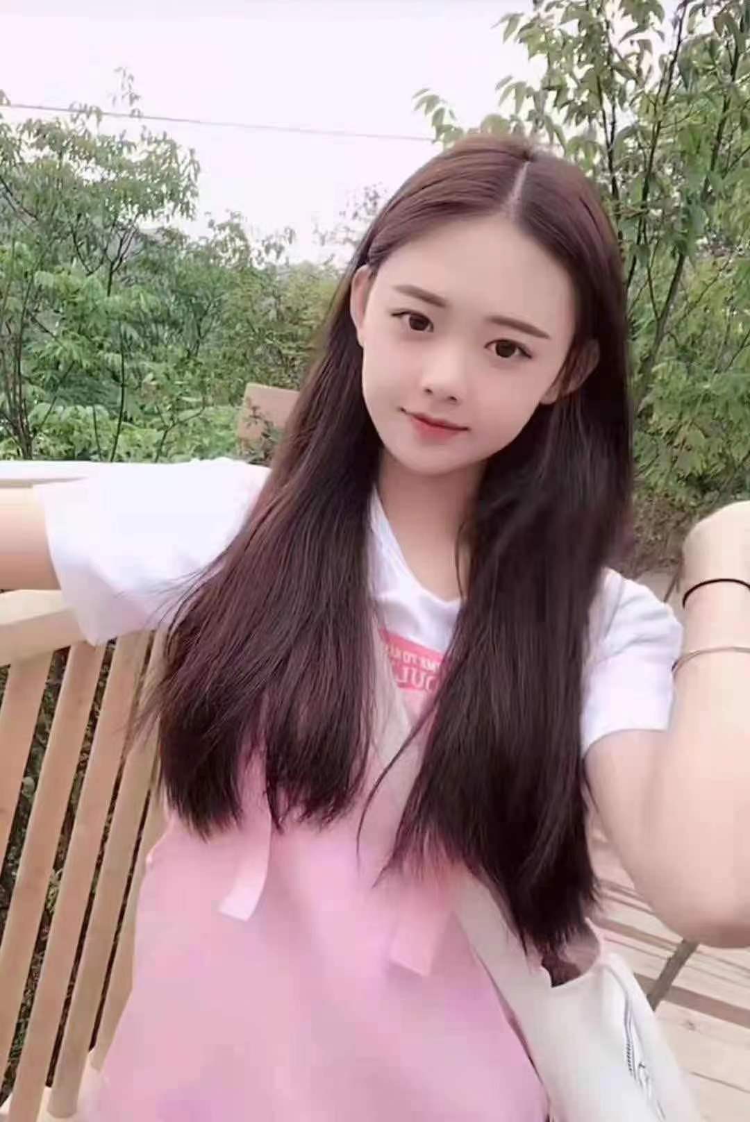 身材超棒的年轻妹妹