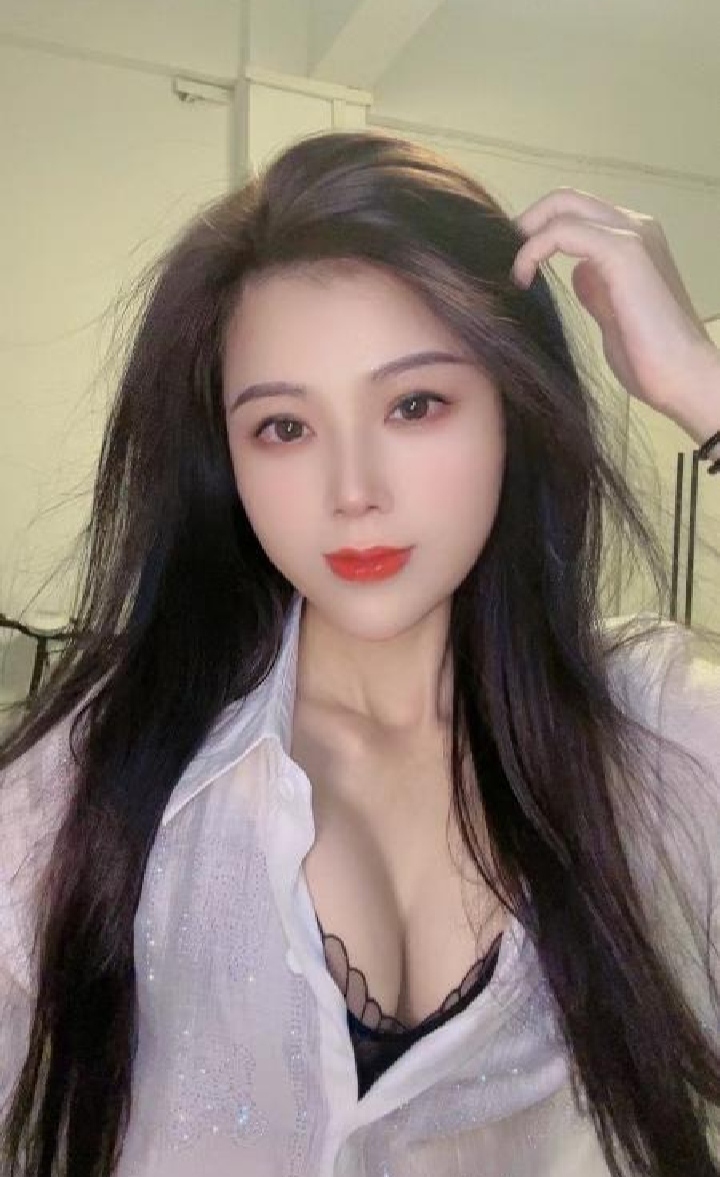 梅花园圆润风情依依