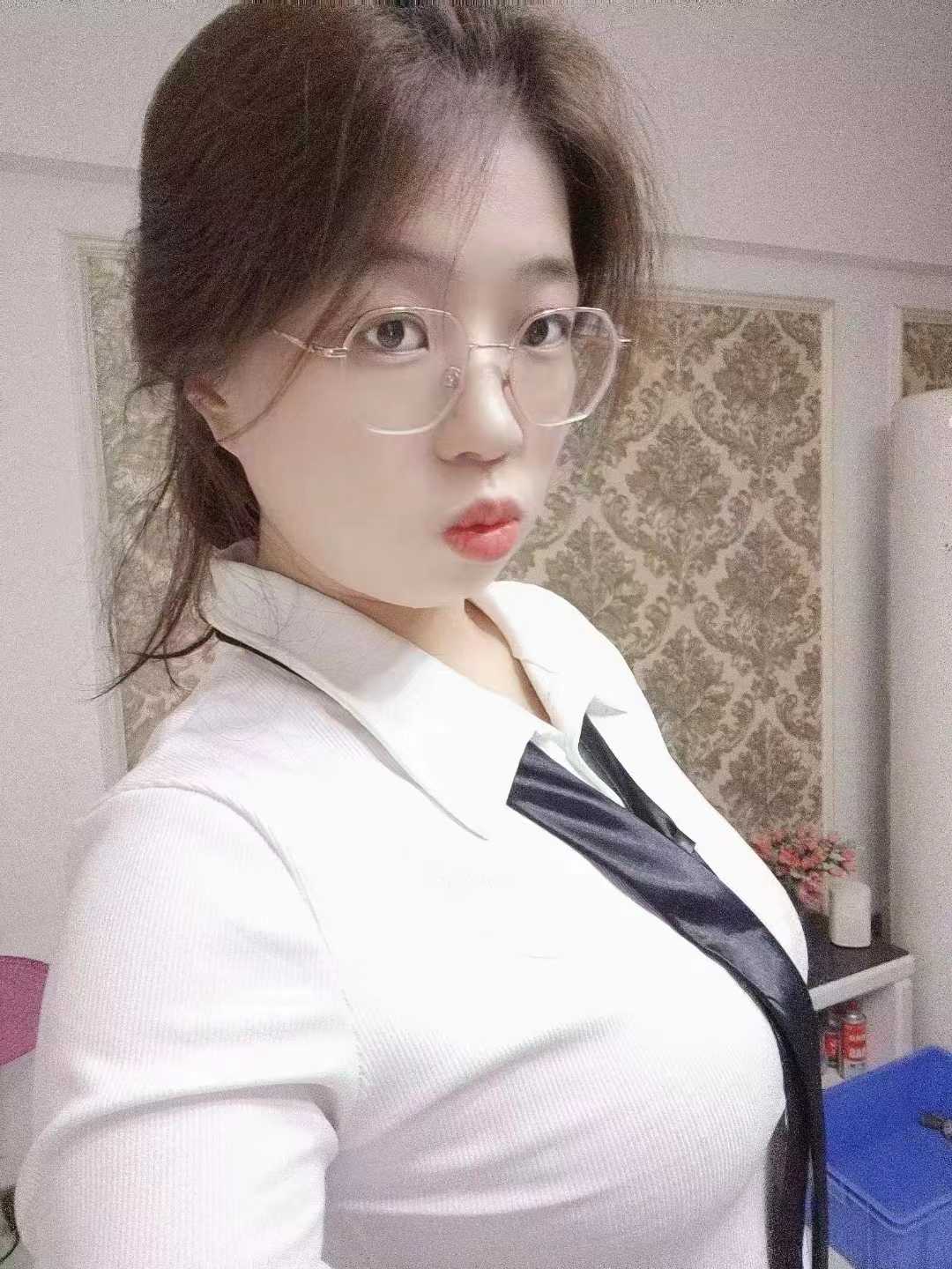 长安区丰盈火辣眼镜妹鱼儿