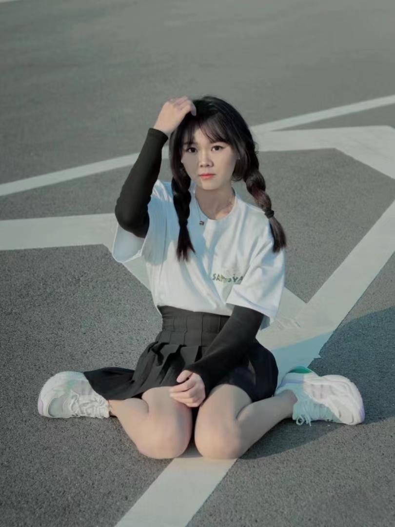 昆明清新温柔兼职甜妹