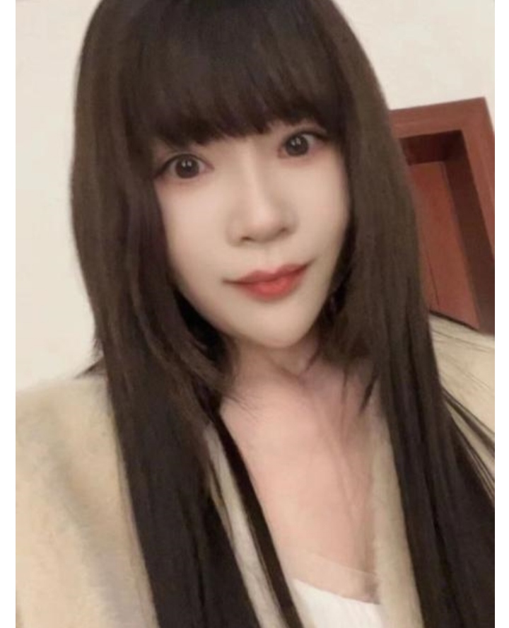 沈辽路白净四川妹子