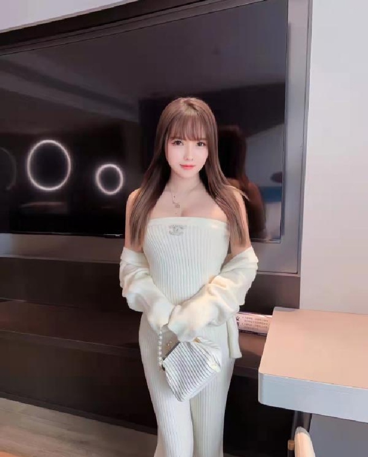 雨花极品大胸御姐澜澜