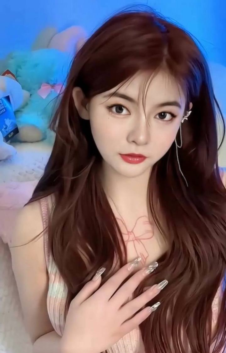 童颜巨乳双马尾晨姑娘